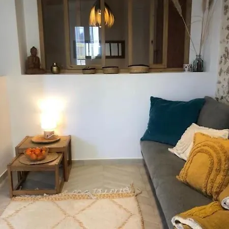 Апартаменты Le Cocon-centre Ville-canal Royal Сет